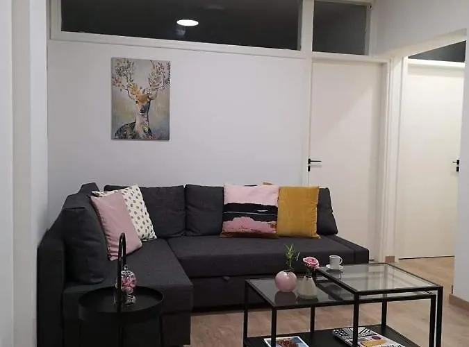 شقة Nemesis لارنكا